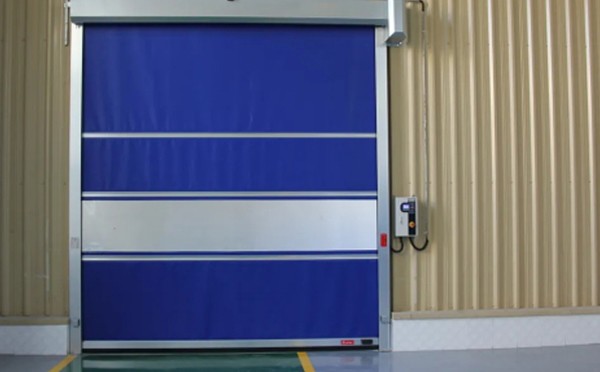 选择克拉玛依快速克拉玛依卷帘门时的注意事项