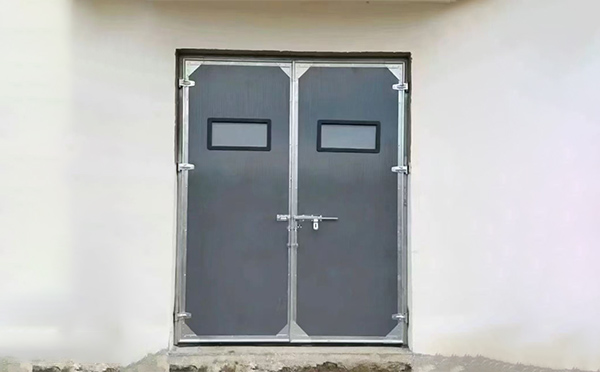 克拉玛依工业门在高温作业区域的运行表现